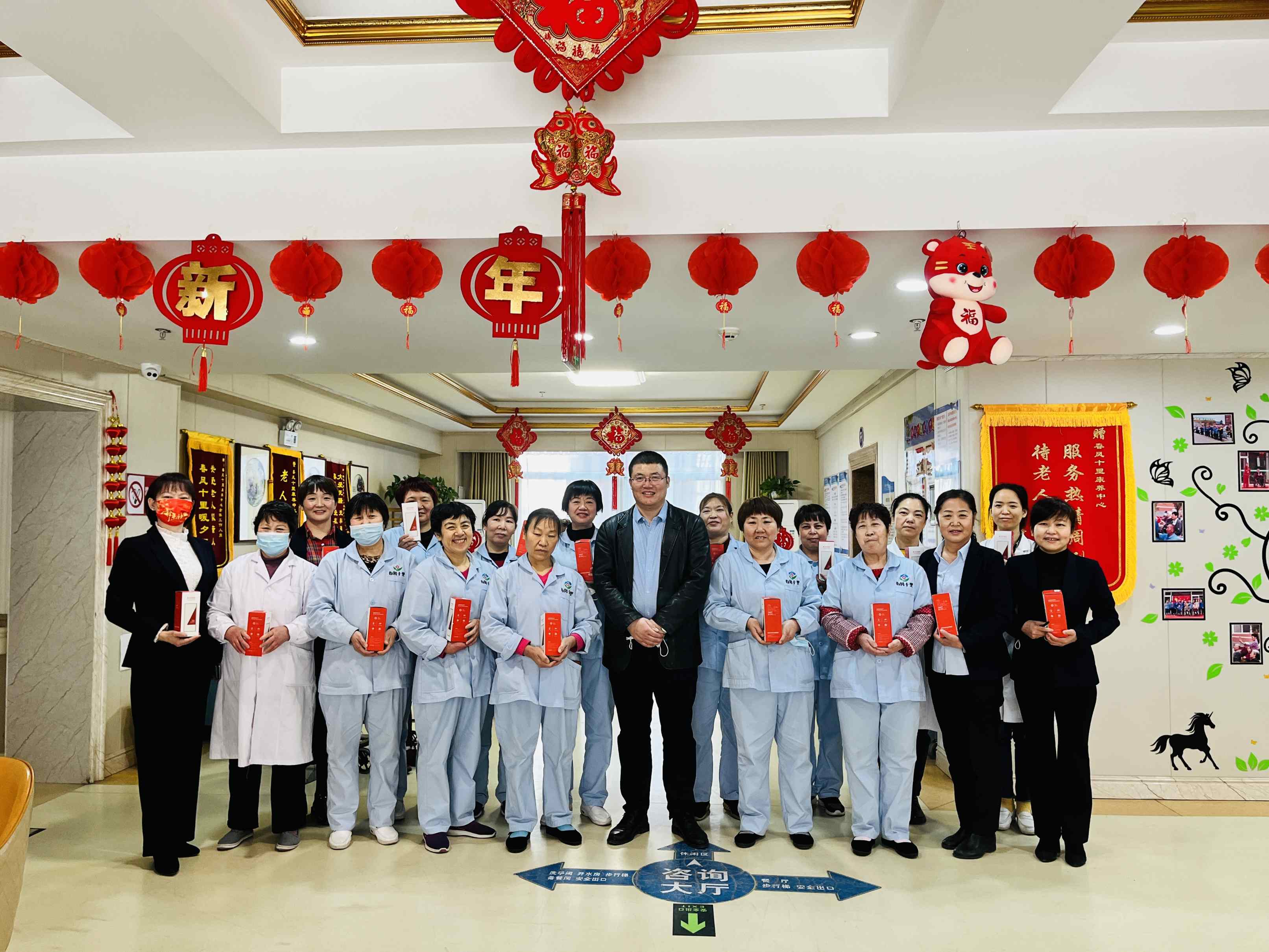 快樂“女神節(jié)”，情暖敬老院 | 春風十里康養(yǎng)中心舉行慶“三八”活動